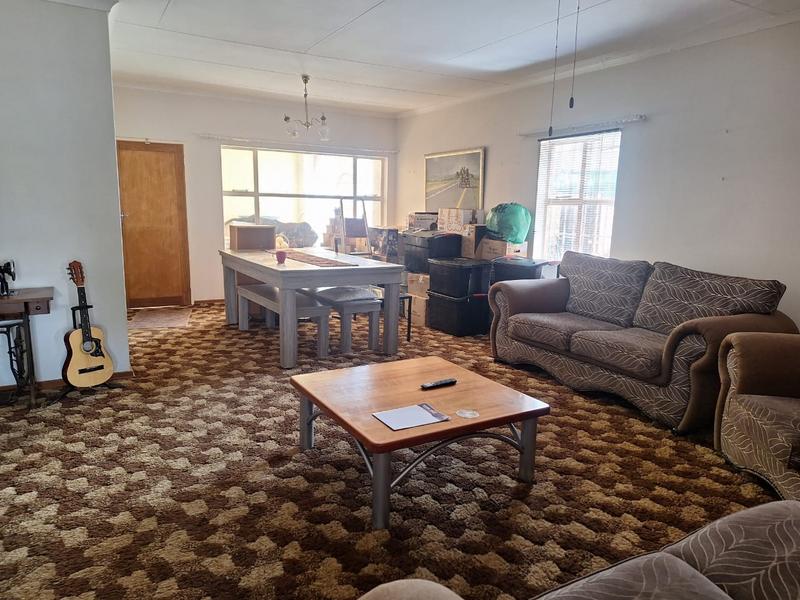 6 Bedroom Property for Sale in Stilfontein North West